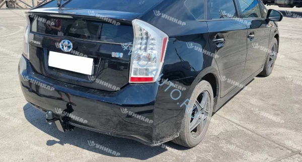 Фаркоп на Toyota Prius 2009-2011 III поколение дорестайлинг (Шар Е)  / Уникар 22268Е