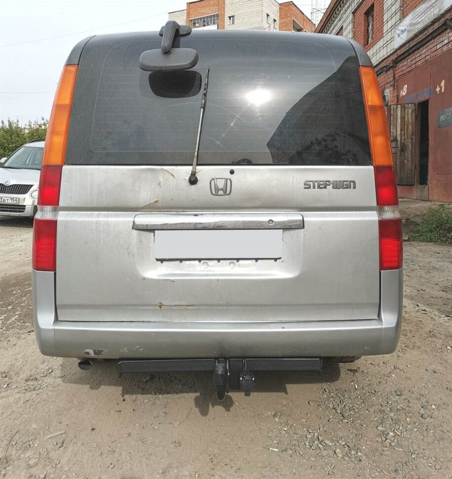 Фаркоп 4WD-AUTO HSte01-05A на Honda Stepwagon 2001-2005 правый руль Фаркоп 4WD-AUTO HSte01-05A на Honda Stepwagon 2001-2005 правый руль