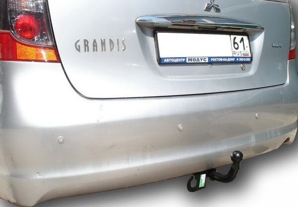 Фаркоп Leader Plus M109-A Mitsubishi Grandis с 2004 г.в. Без выреза бампера. Нагрузки 1200/75 кг. Фаркоп Leader Plus M109-A Mitsubishi Grandis с 2004 г.в. Без выреза бампера. Нагрузки 1200/75 кг.
