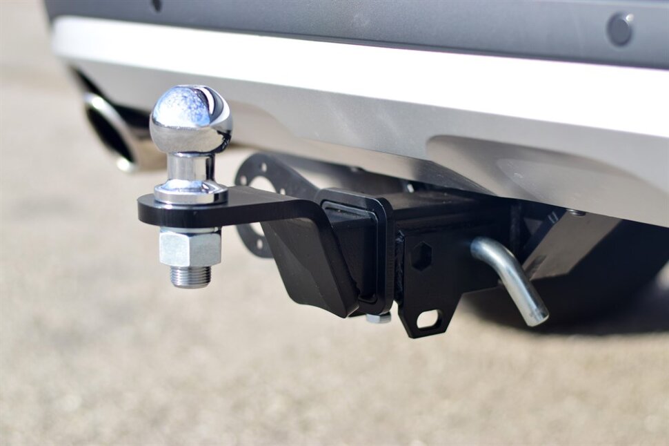 Фаркоп PT Group 09121501 на Toyota Hilux с 2015г Фаркоп PT Group 09121501 на Toyota Hilux с 2015г